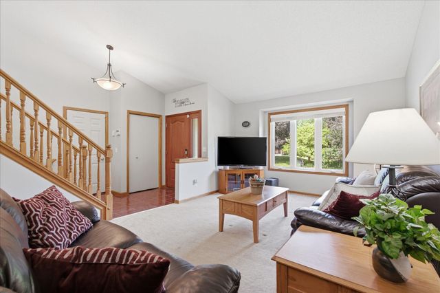 7910 Blackstone Avenue, Inver Grove Heights, MN 55076