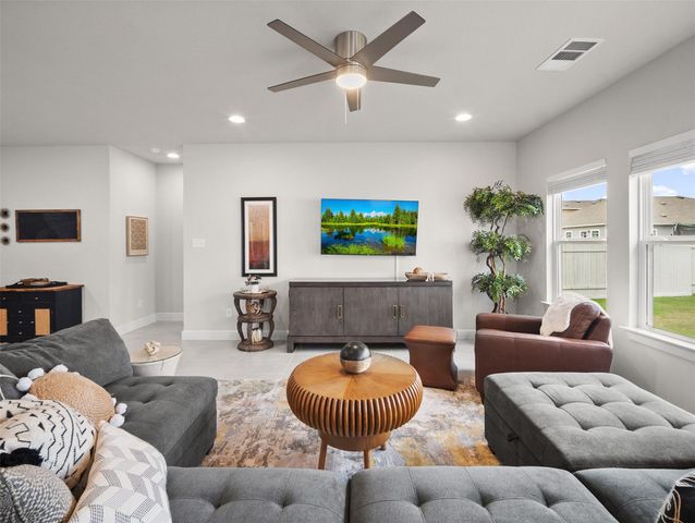 151 Catalina DR, Kyle, TX 78640