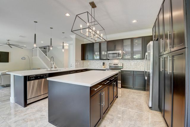 9748 Celtic Sea Lane, Delray Beach, FL 33446