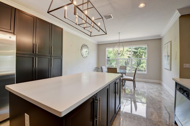 9748 Celtic Sea Lane, Delray Beach, FL 33446