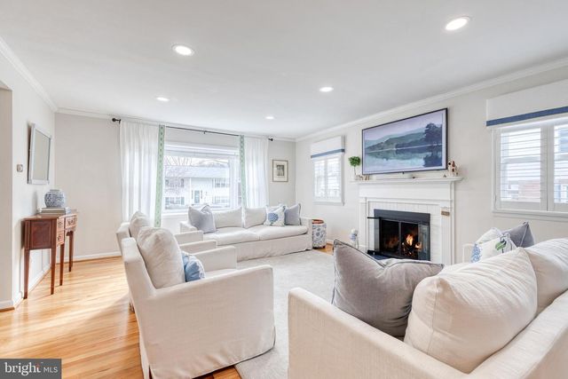 8206 BURNLEY RD, Towson, MD 21204