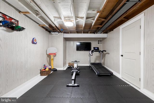 8206 BURNLEY RD, Towson, MD 21204