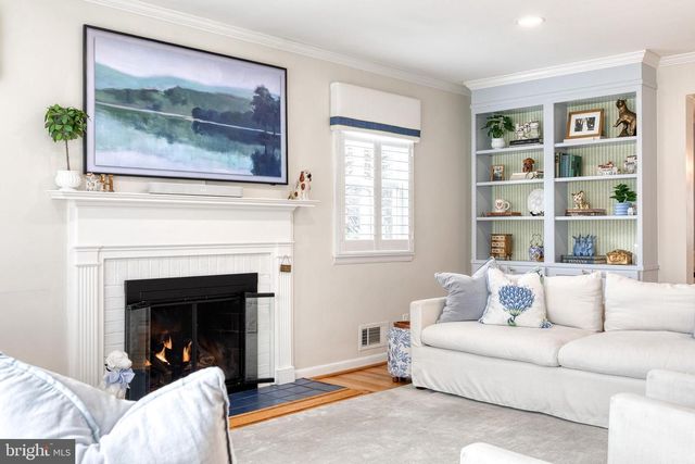 8206 BURNLEY RD, Towson, MD 21204