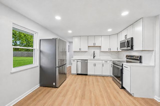 16 Deerfield Place, Delaware, OH 43015