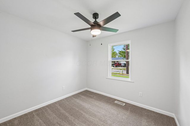 16 Deerfield Place, Delaware, OH 43015