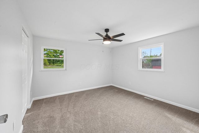 16 Deerfield Place, Delaware, OH 43015