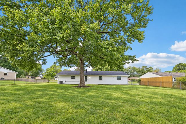 16 Deerfield Place, Delaware, OH 43015