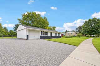 16 Deerfield Place, Delaware, OH 43015