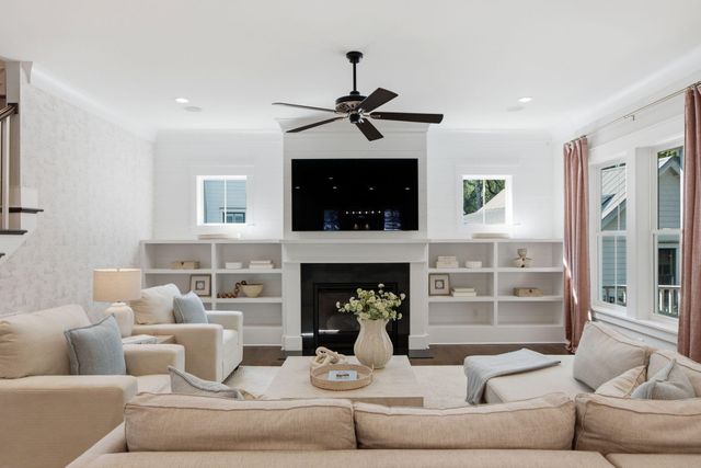1505 Lindsey Creek Drive, Mount Pleasant, SC 29466
