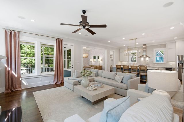 1505 Lindsey Creek Drive, Mount Pleasant, SC 29466
