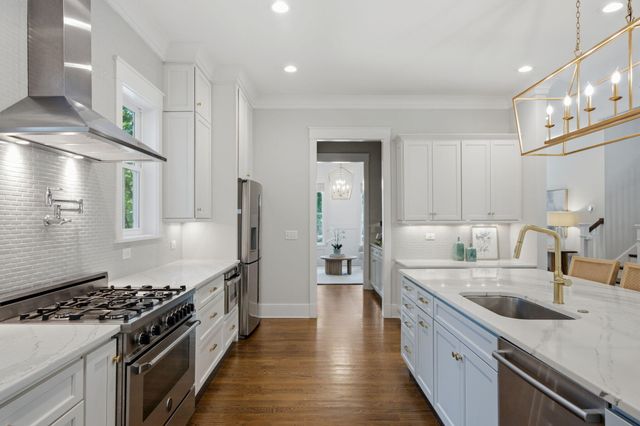 1505 Lindsey Creek Drive, Mount Pleasant, SC 29466