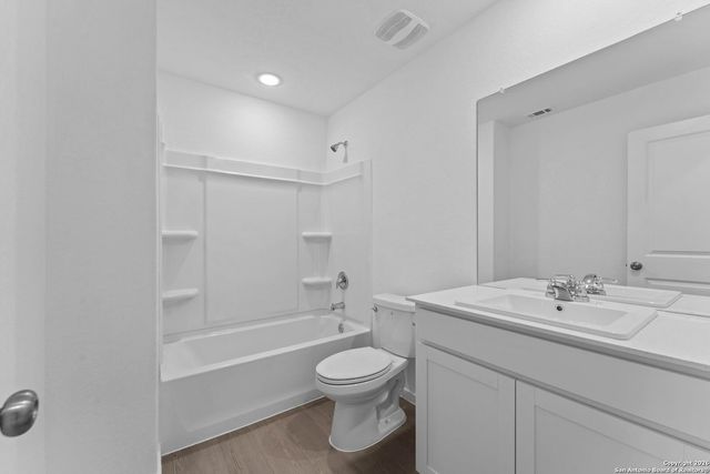 1851 Nuthatch Ridge, New Braunfels, TX 78130