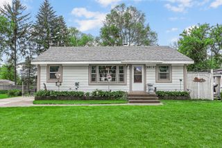 8819 Acorn Path, Wonder Lake, IL 60097