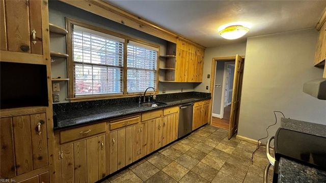 7636 Maury ARCH, Norfolk, VA 23505