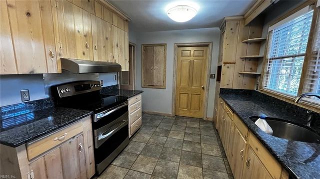 7636 Maury ARCH, Norfolk, VA 23505