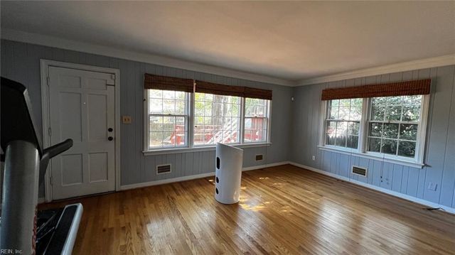 7636 Maury ARCH, Norfolk, VA 23505