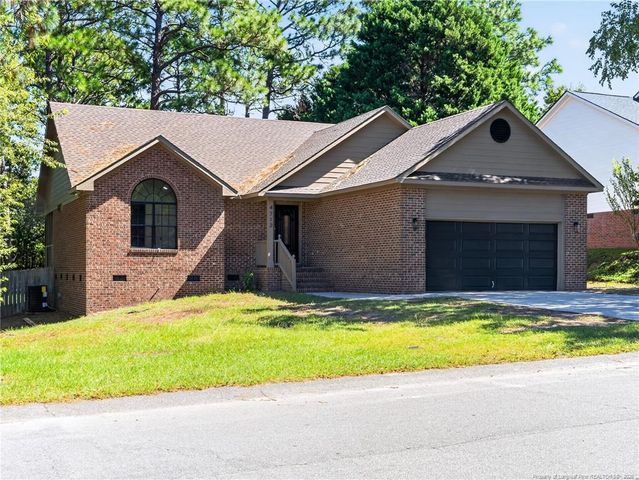 4713 Miranda Drive, Hope Mills, NC 28348
