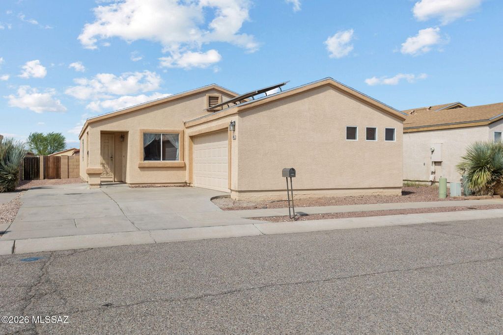 1630 W Bitter Orange Street, Tucson, AZ 85705