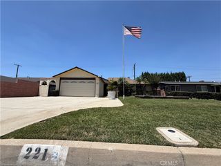 221 S Ranburn, Azusa, CA 91702