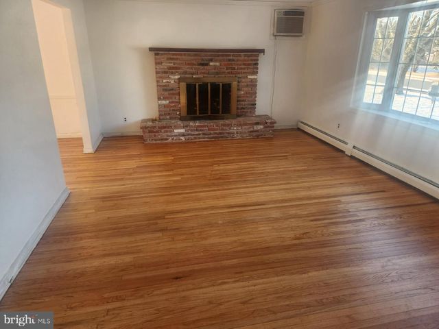 1019 DICK AVE, Warminster, PA 18974