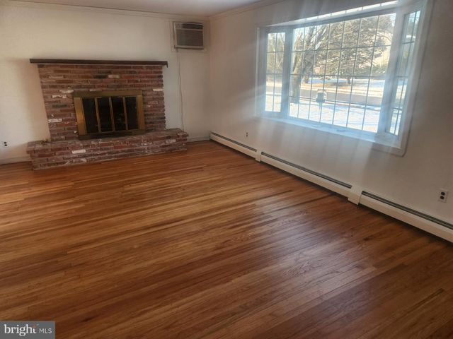 1019 DICK AVE, Warminster, PA 18974