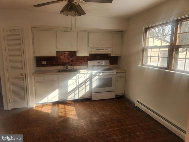 1019 DICK AVE, Warminster, PA 18974