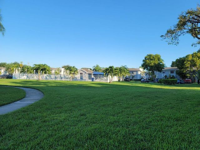 426 NE 210th Cir Ter 106-2, Miami, FL 33179
