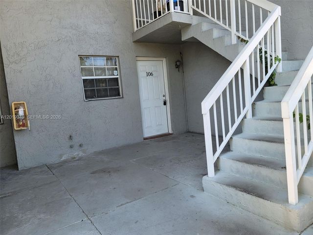 426 NE 210th Cir Ter 106-2, Miami, FL 33179