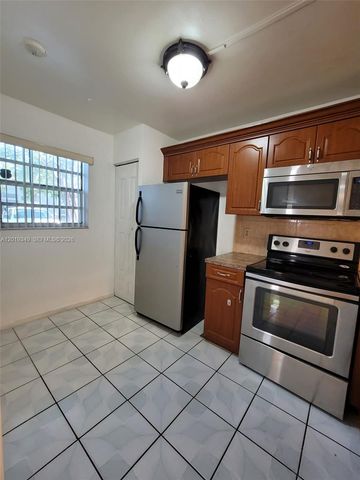 426 NE 210th Cir Ter 106-2, Miami, FL 33179