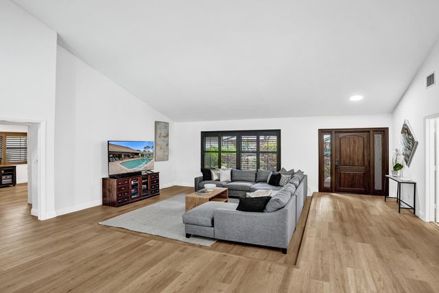 2413 NW 40th Circle, Boca Raton, FL 33431