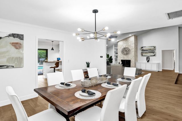 2413 NW 40th Circle, Boca Raton, FL 33431