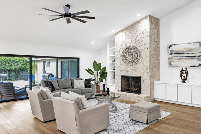 2413 NW 40th Circle, Boca Raton, FL 33431