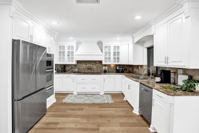 2413 NW 40th Circle, Boca Raton, FL 33431