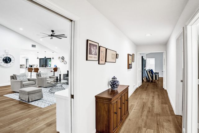 2413 NW 40th Circle, Boca Raton, FL 33431