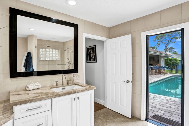 2413 NW 40th Circle, Boca Raton, FL 33431