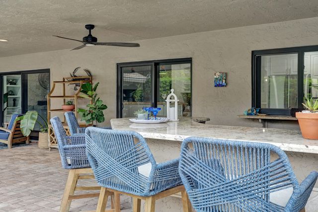 2413 NW 40th Circle, Boca Raton, FL 33431