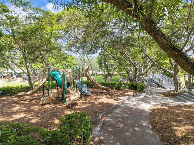 2413 NW 40th Circle, Boca Raton, FL 33431