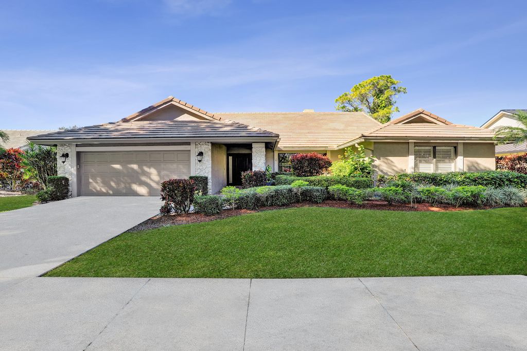 2413 NW 40th Circle, Boca Raton, FL 33431