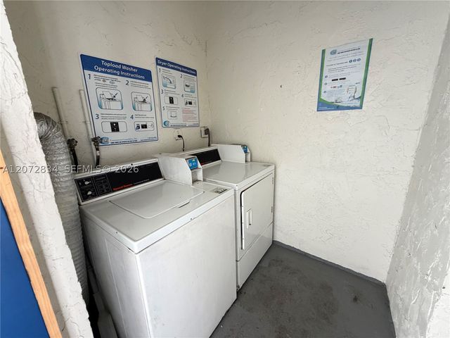 5090 SW 64th Ave 305, Davie, FL 33314