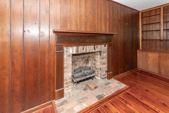 115 E Carolina Avenue, Summerville, SC 29483