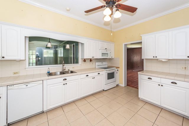 115 E Carolina Avenue, Summerville, SC 29483
