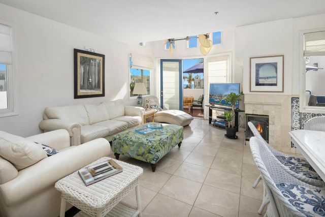 5437 La Jolla Blvd, La Jolla, CA 92037