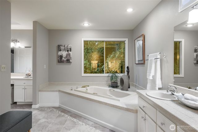 16414 NE 135th Street, Redmond, WA 98052