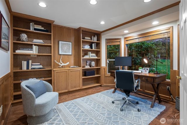 16414 NE 135th Street, Redmond, WA 98052