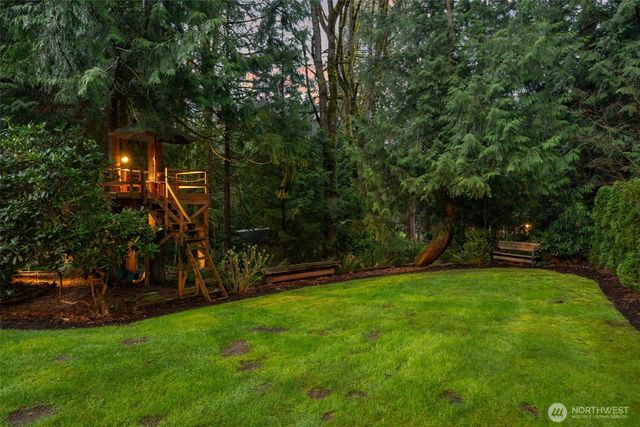 16414 NE 135th Street, Redmond, WA 98052