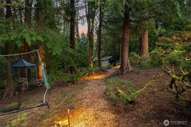 16414 NE 135th Street, Redmond, WA 98052