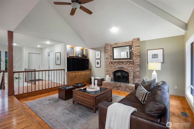 16414 NE 135th Street, Redmond, WA 98052