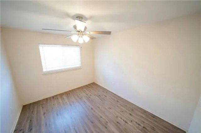 7910 Labrador Dr, Corpus Christi, TX 78414