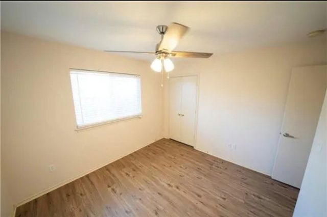 7910 Labrador Dr, Corpus Christi, TX 78414