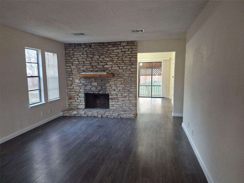 1105 Ash CV B, Austin, TX 78753